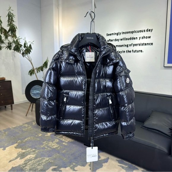 Moncler Men's Shiny Black Puffer Jacket - Picture 1 of 5
